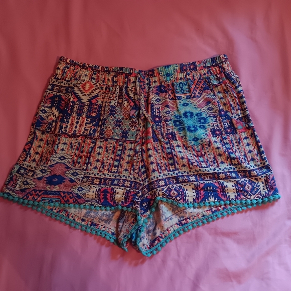 Bohemian Shorts - Picture 1 of 4